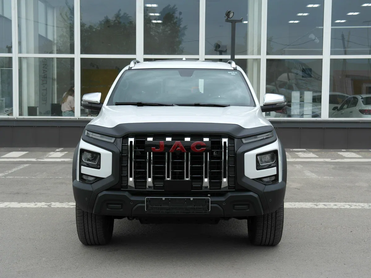 JAC T9