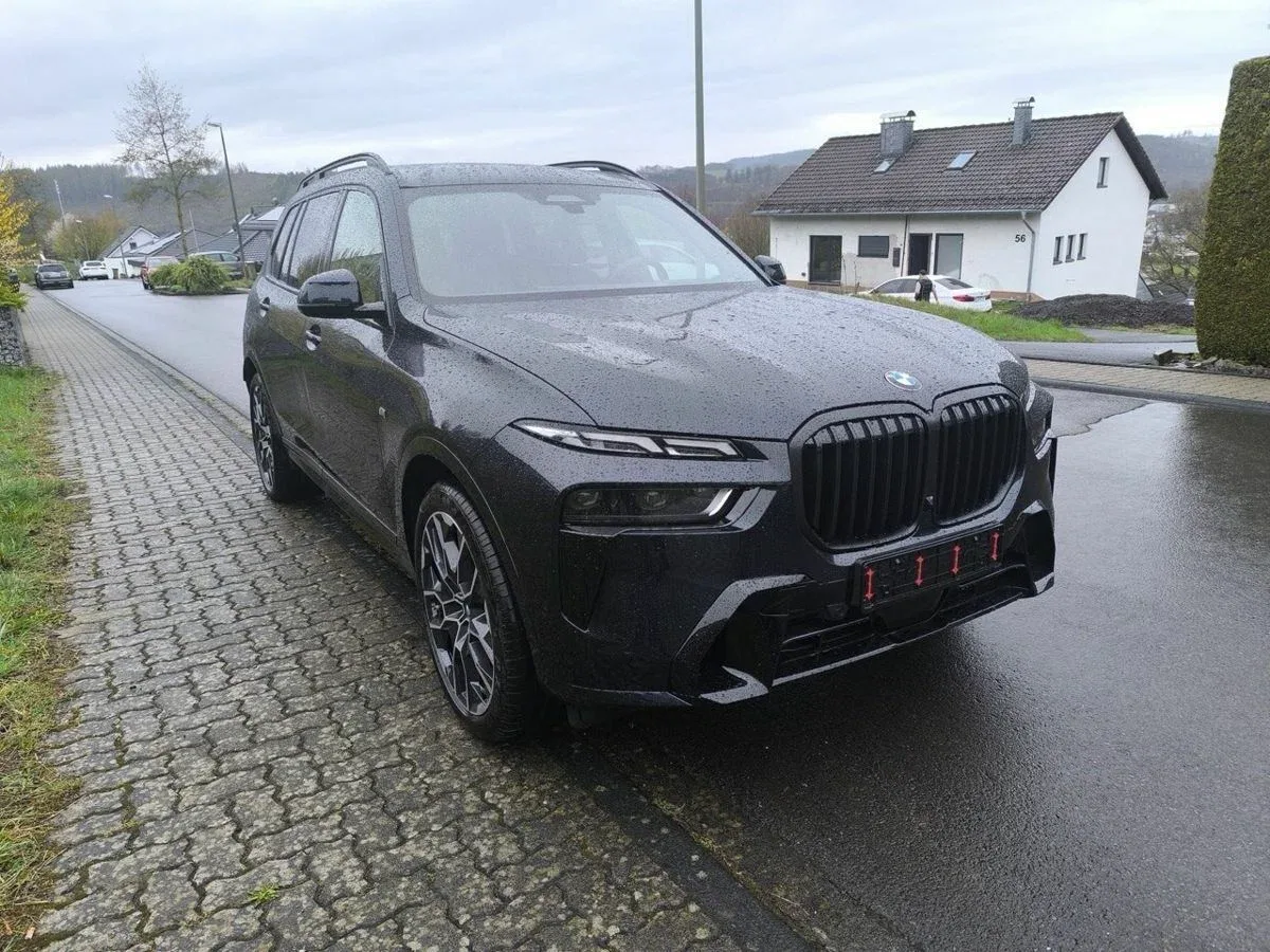 BMW X7 I (G07) Рестайлинг