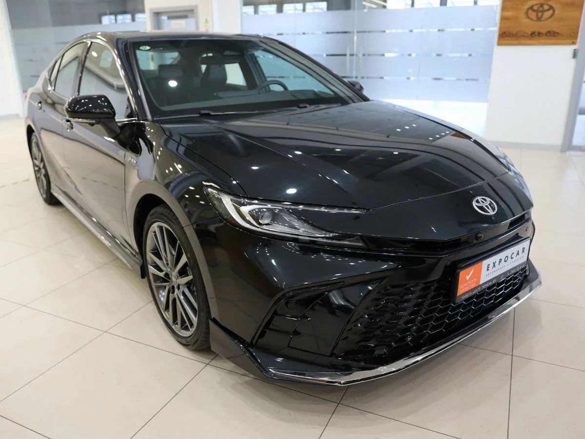 Toyota Camry IX (XV80) China Market