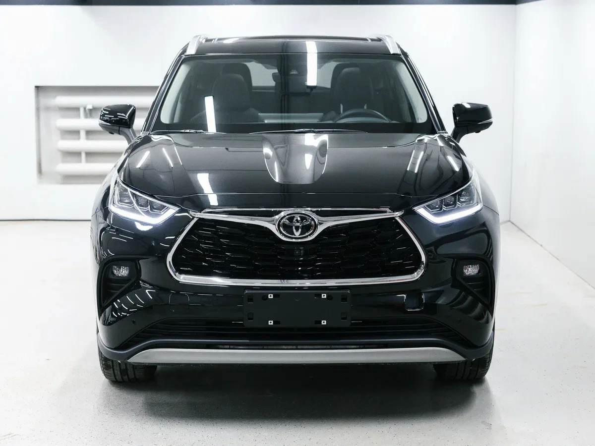 Toyota Highlander IV (U70)