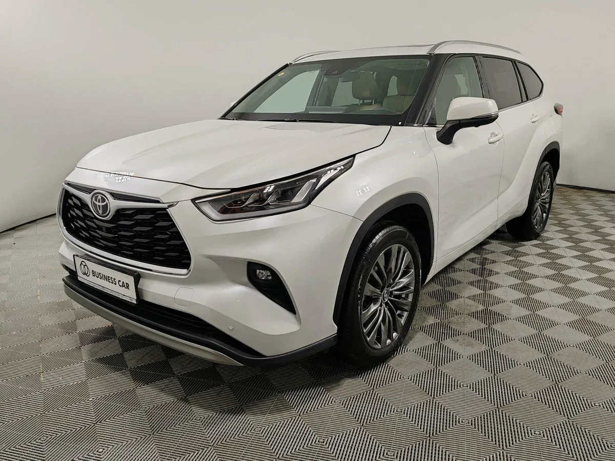 Toyota Highlander IV (U70)
