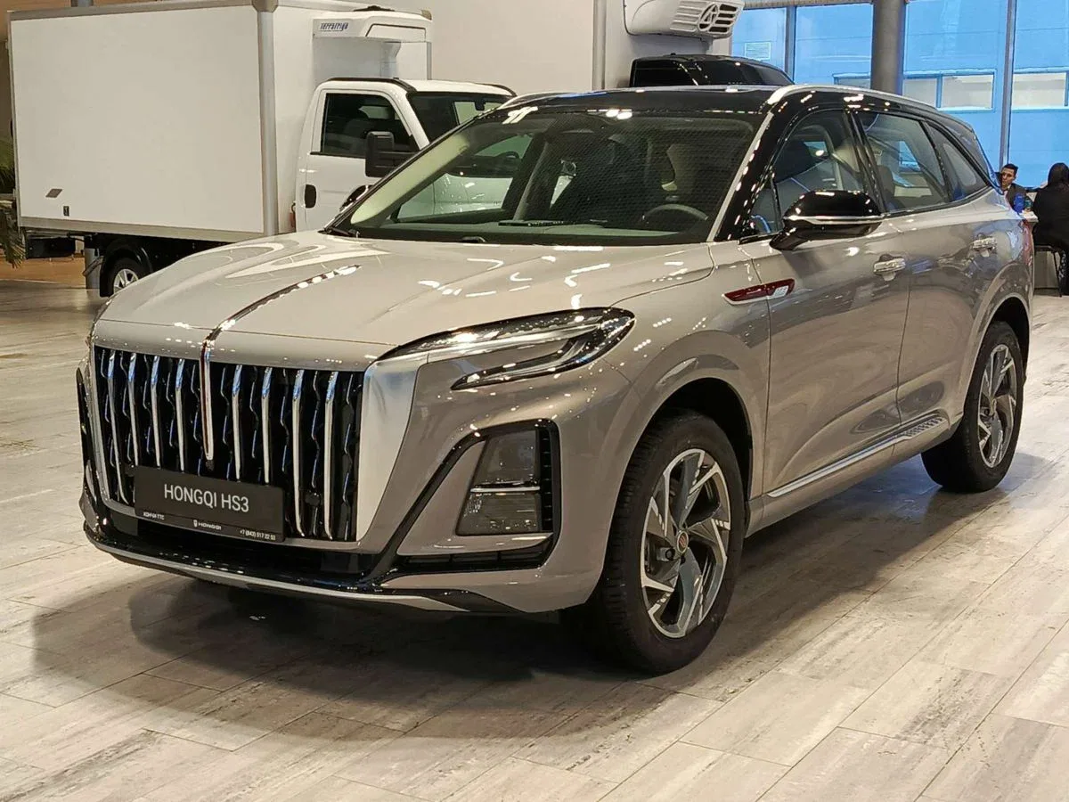 Hongqi HS3