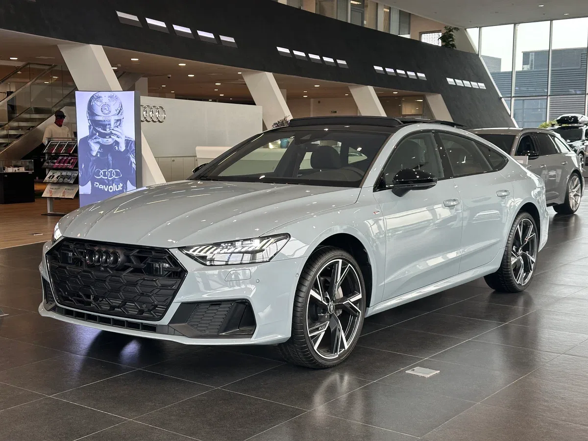Audi A7 II (4K)