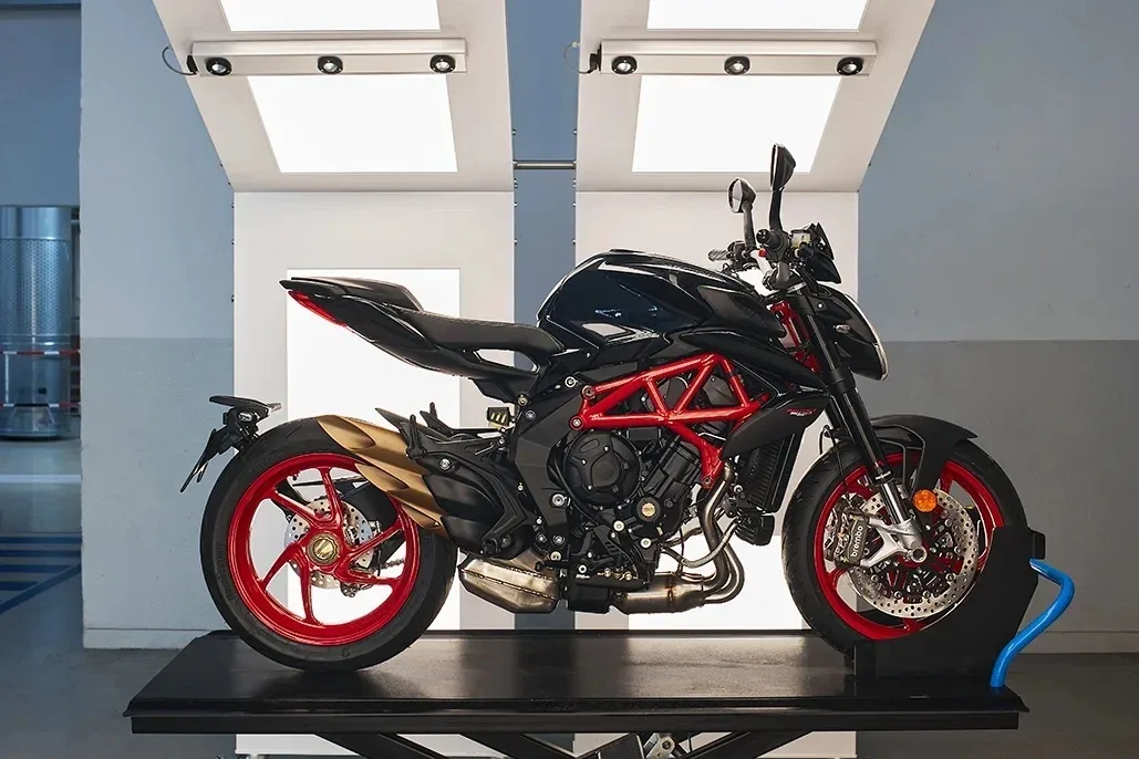 MV Agusta Brutale 800