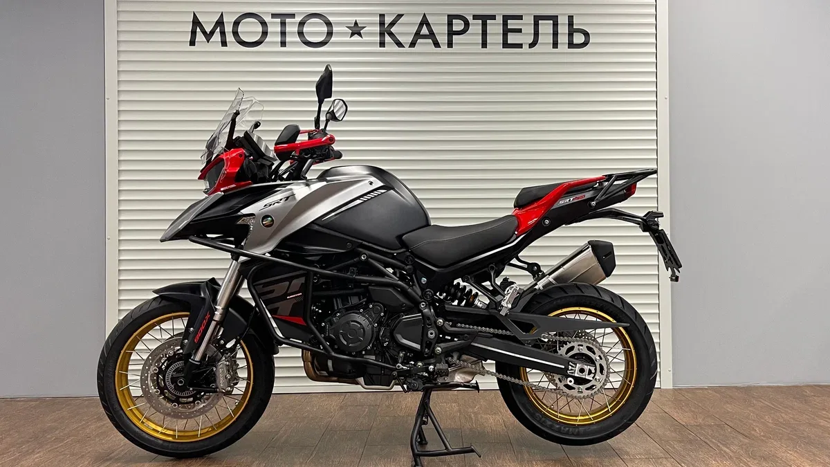 QJMotor SRT 900 SX