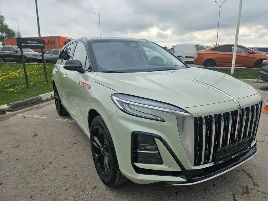 Hongqi HS3