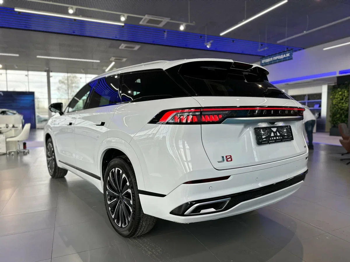 Jaecoo J8
