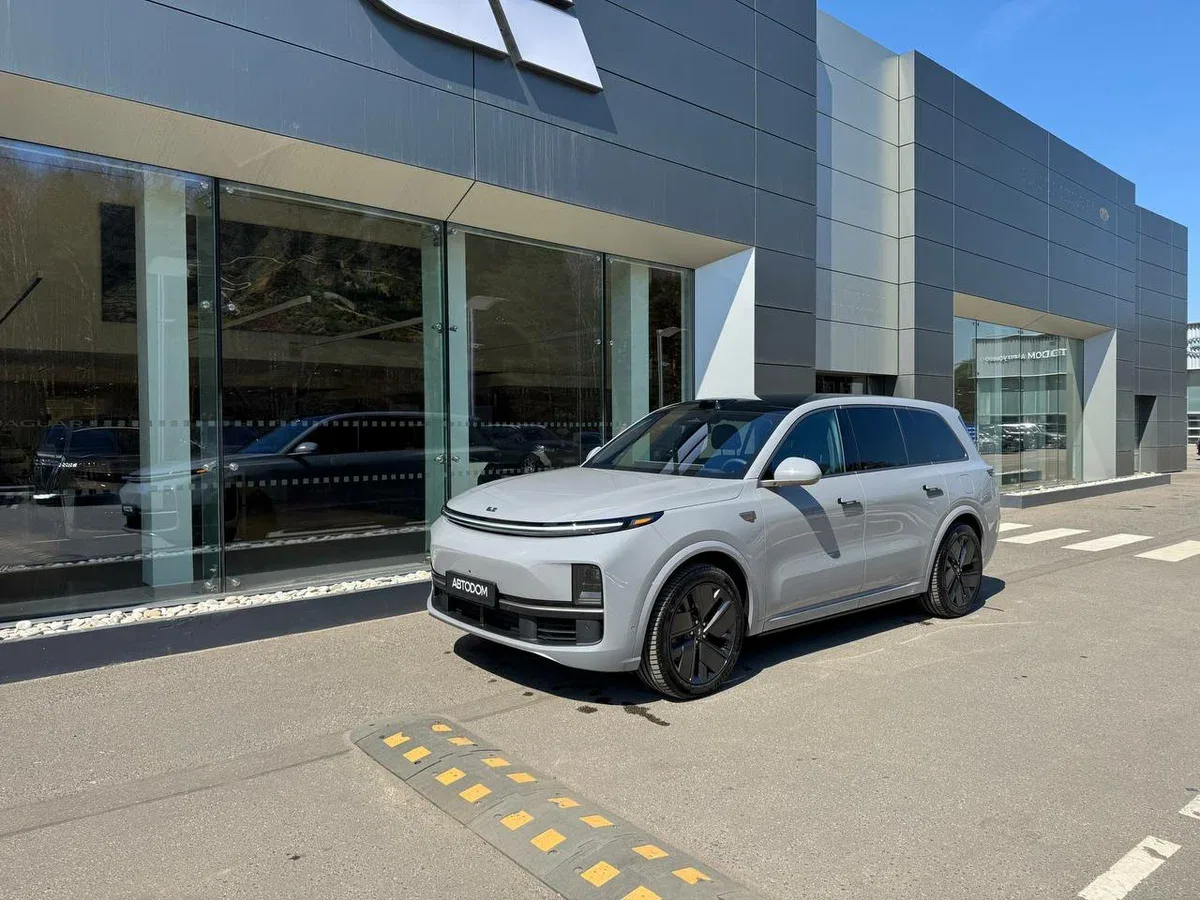 Li Auto (Lixiang) L9 I Рестайлинг