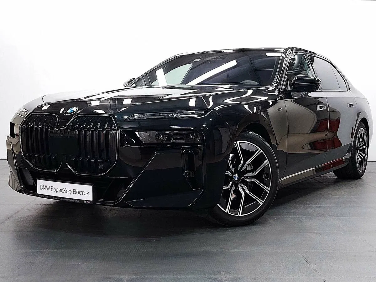 BMW 7 серии VII (G70)