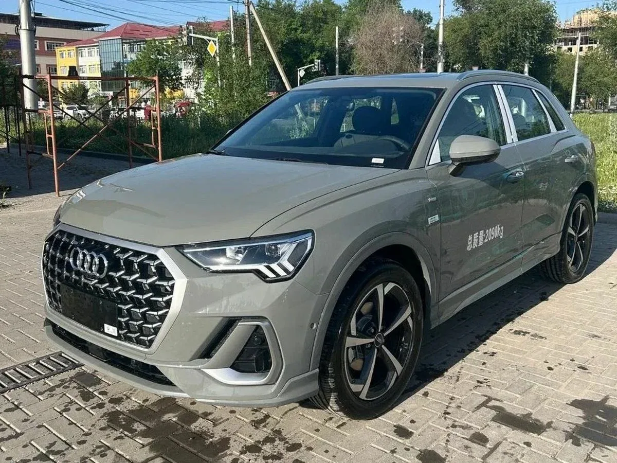 Audi Q3 II (F3)