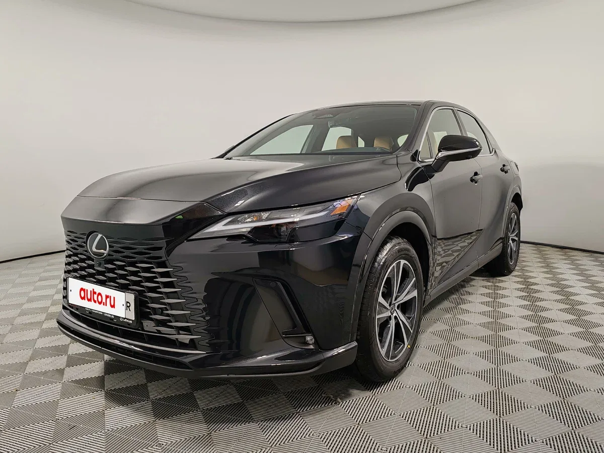 Lexus RX V