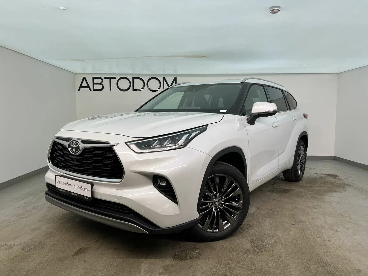 Toyota Highlander IV (U70)