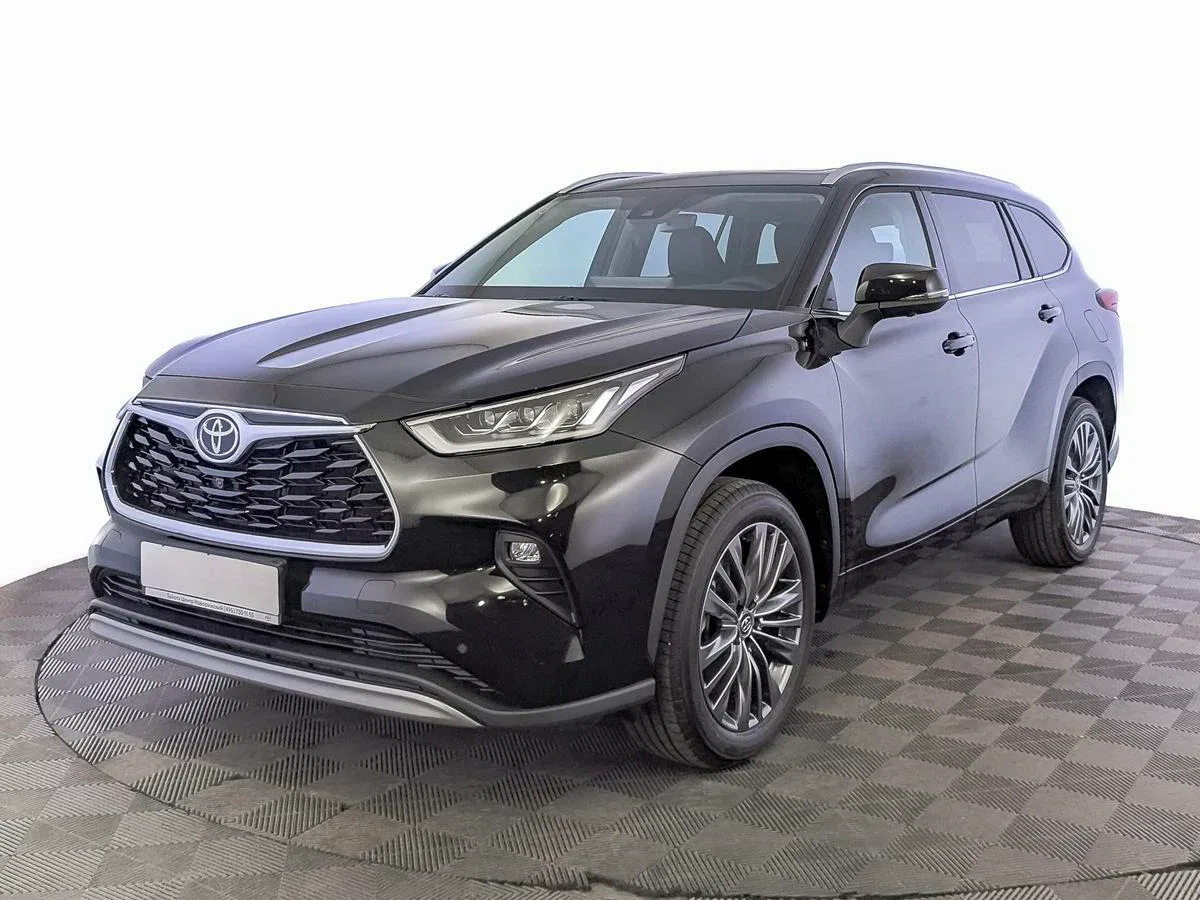 Toyota Highlander IV (U70)