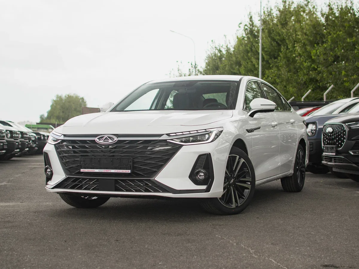 Chery Arrizo 8