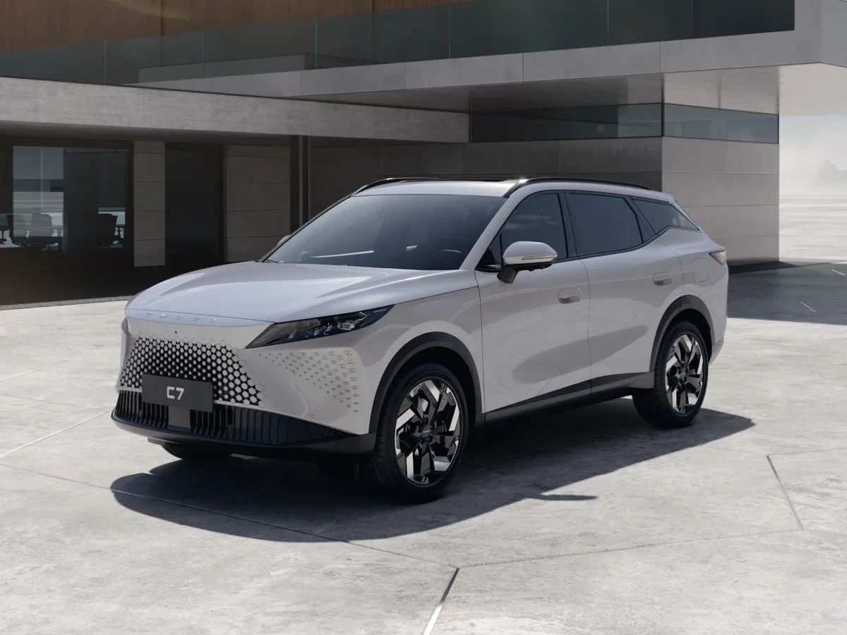 Omoda C7