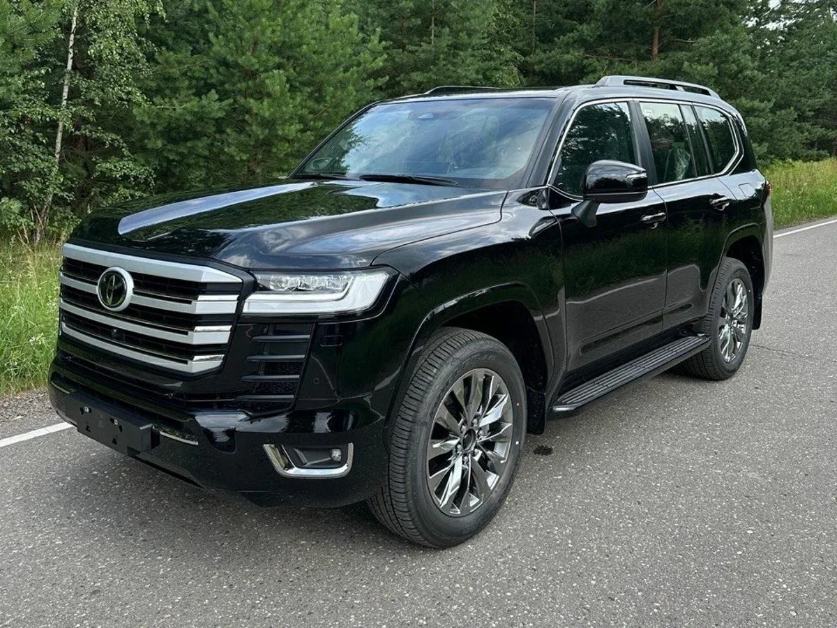 Toyota Land Cruiser 300 Series