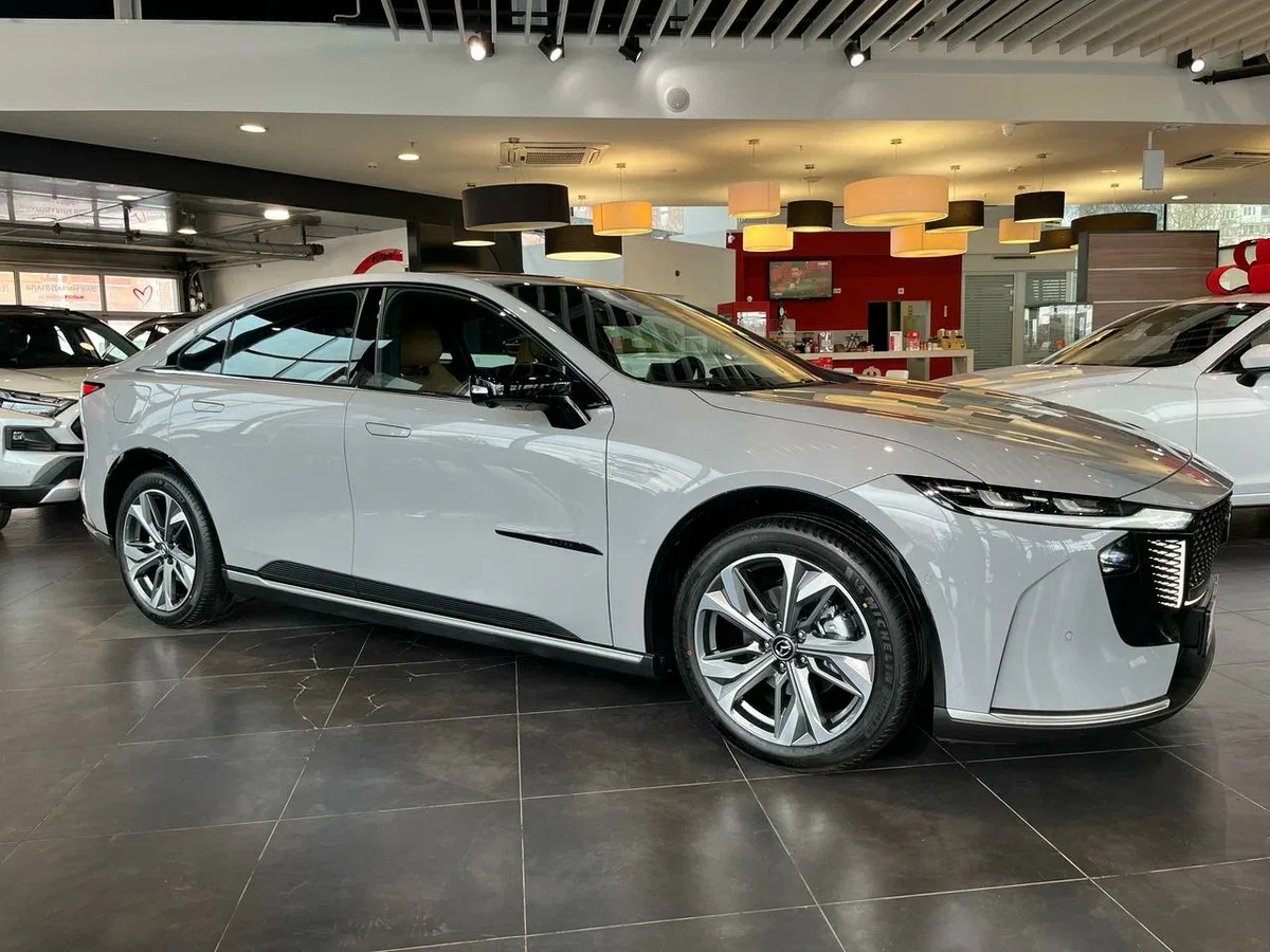 Mazda EZ-6