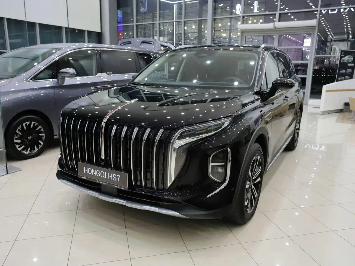 Hongqi HS7 II