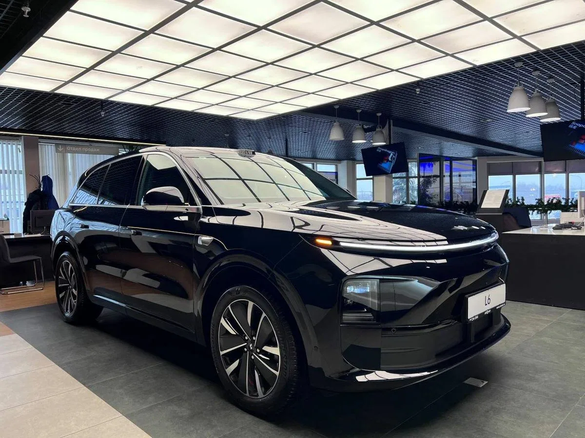 Li Auto (Lixiang) L6