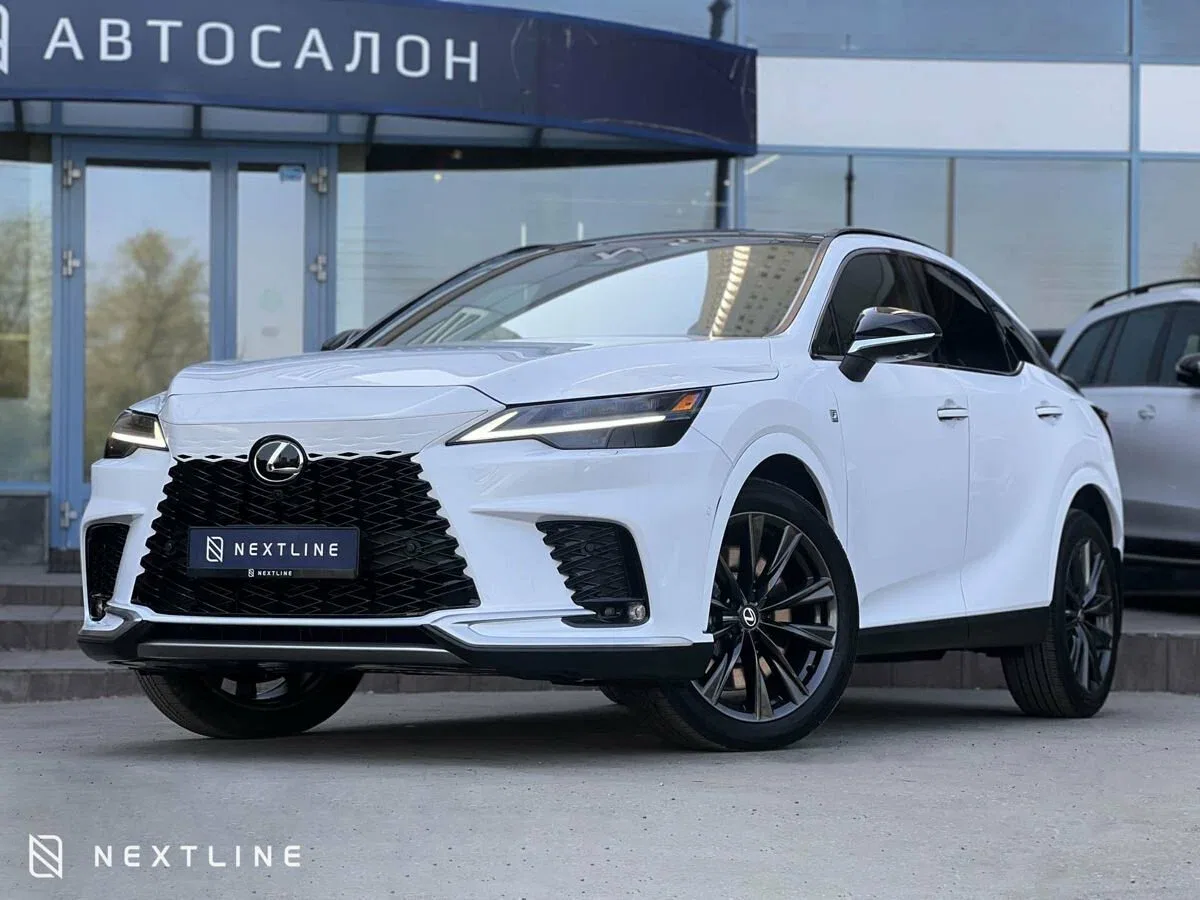 Lexus RX V