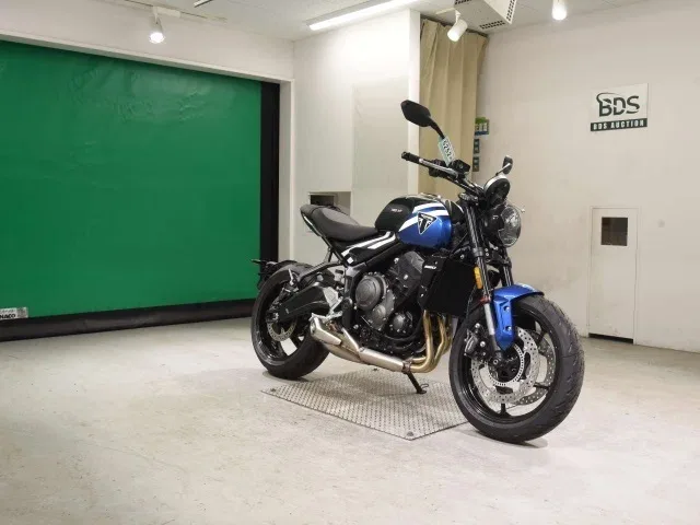 Triumph Trident 660