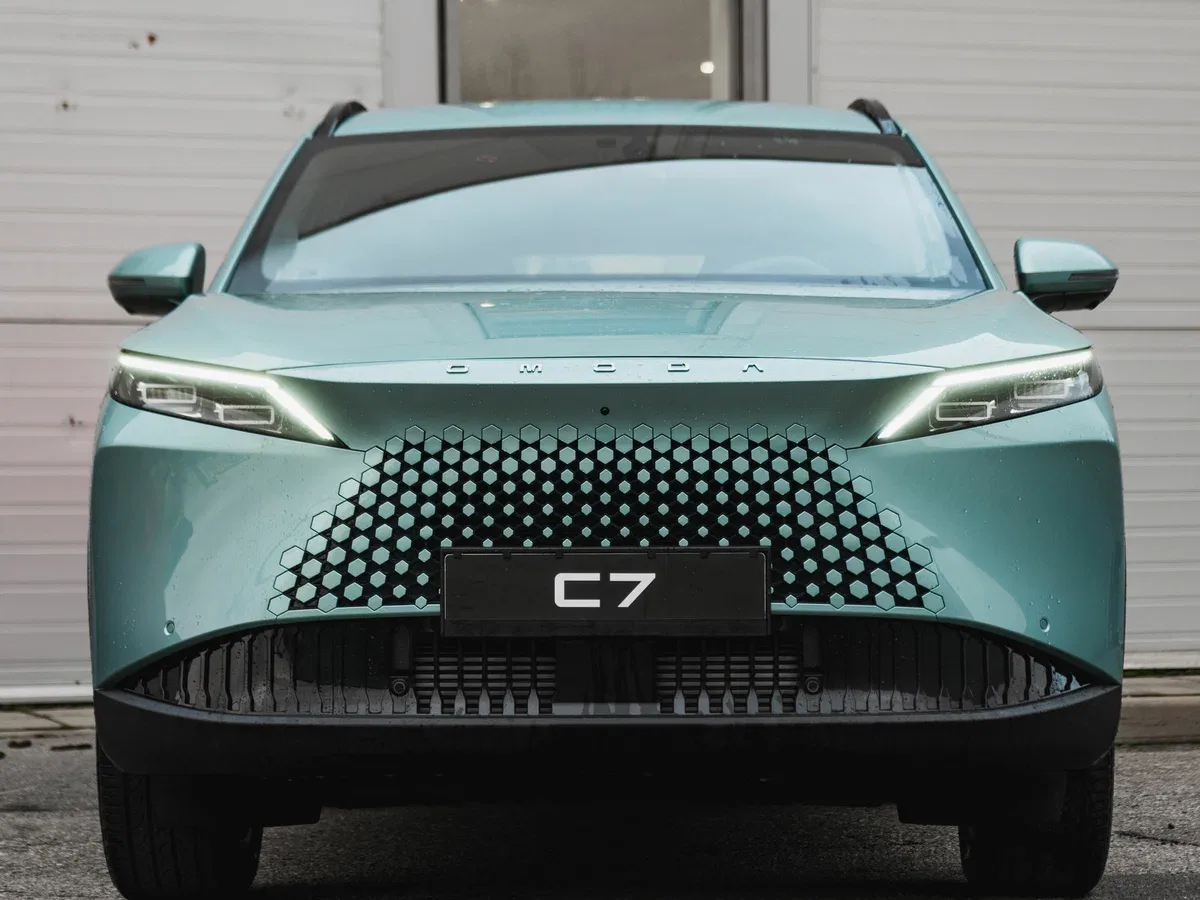 Omoda C7