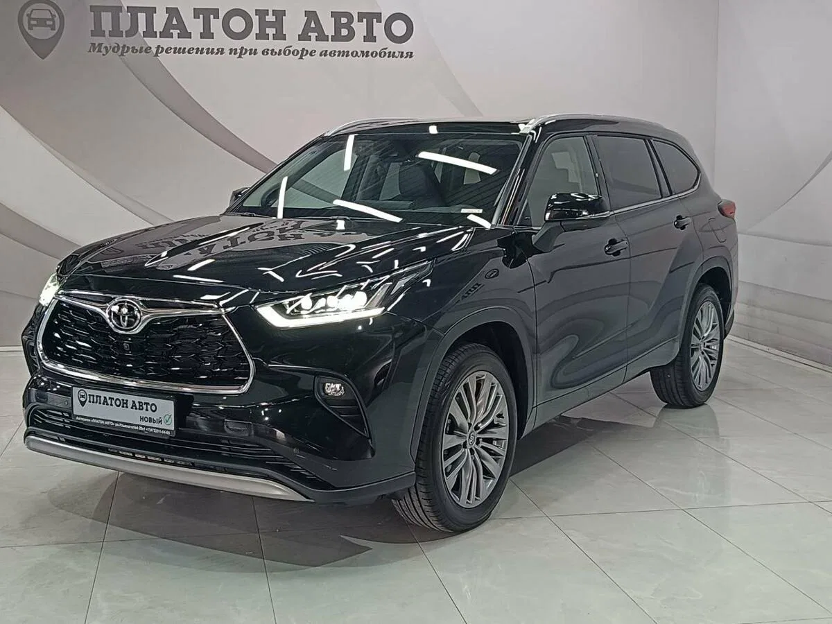 Toyota Highlander IV (U70)