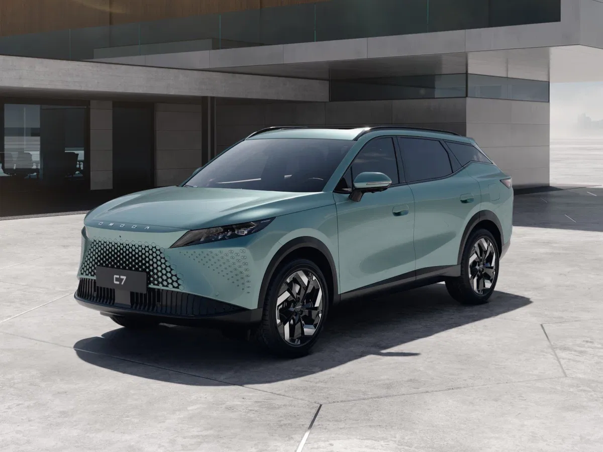 Omoda C7