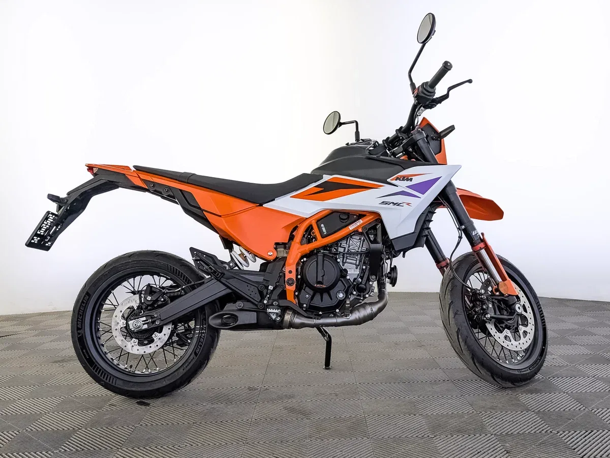 KTM AG 390 SMC R