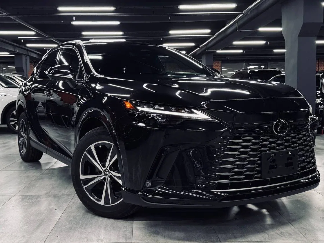 Lexus RX V