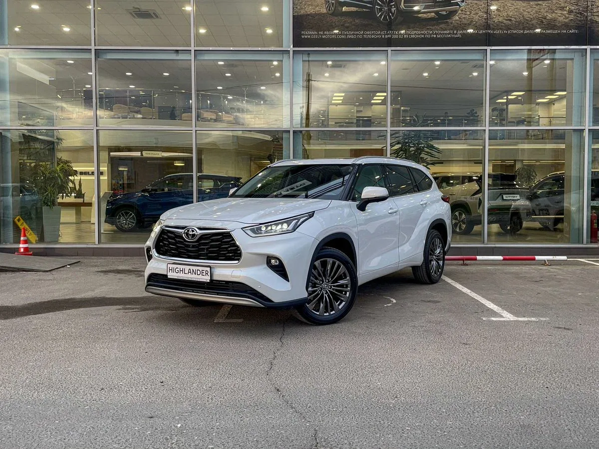 Toyota Highlander IV (U70)