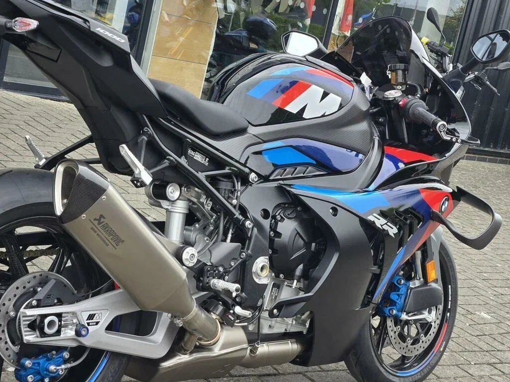 BMW M 1000 RR