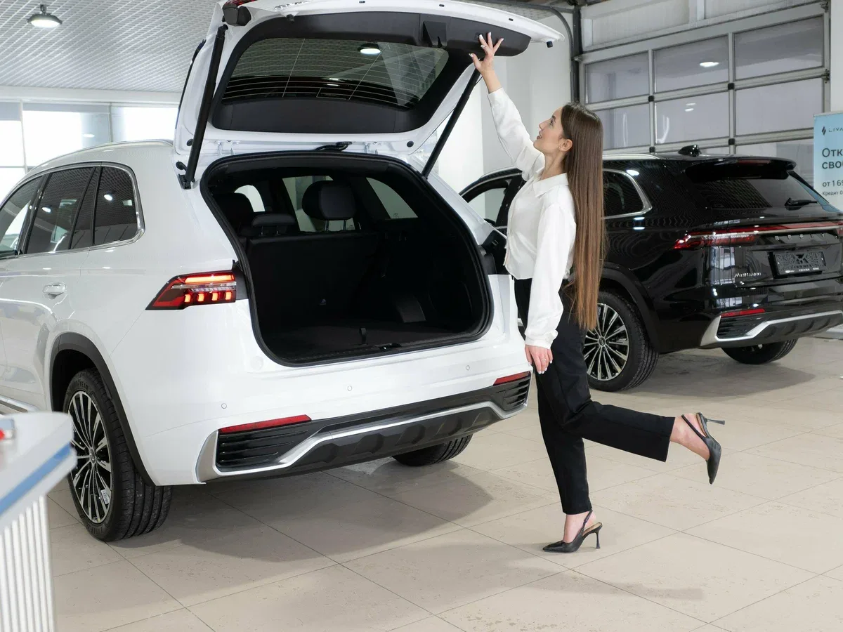 Geely Monjaro I