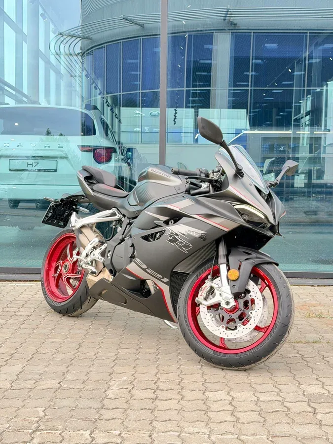 QJMotor SRK 921 RR