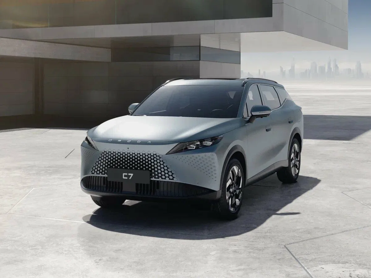 Omoda C7