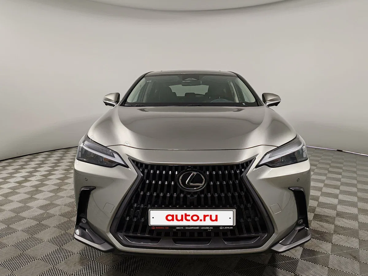 Lexus NX II