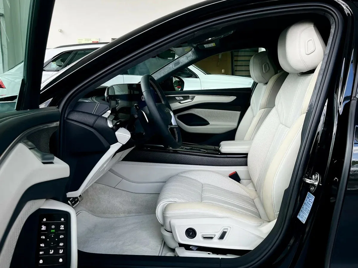 Audi A6 VI (C9)