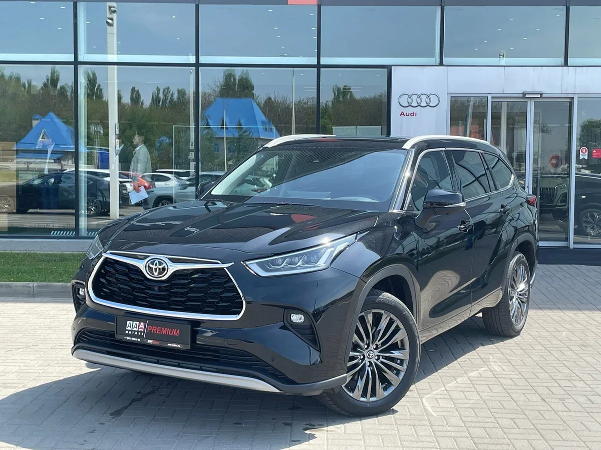 Toyota Highlander IV (U70)