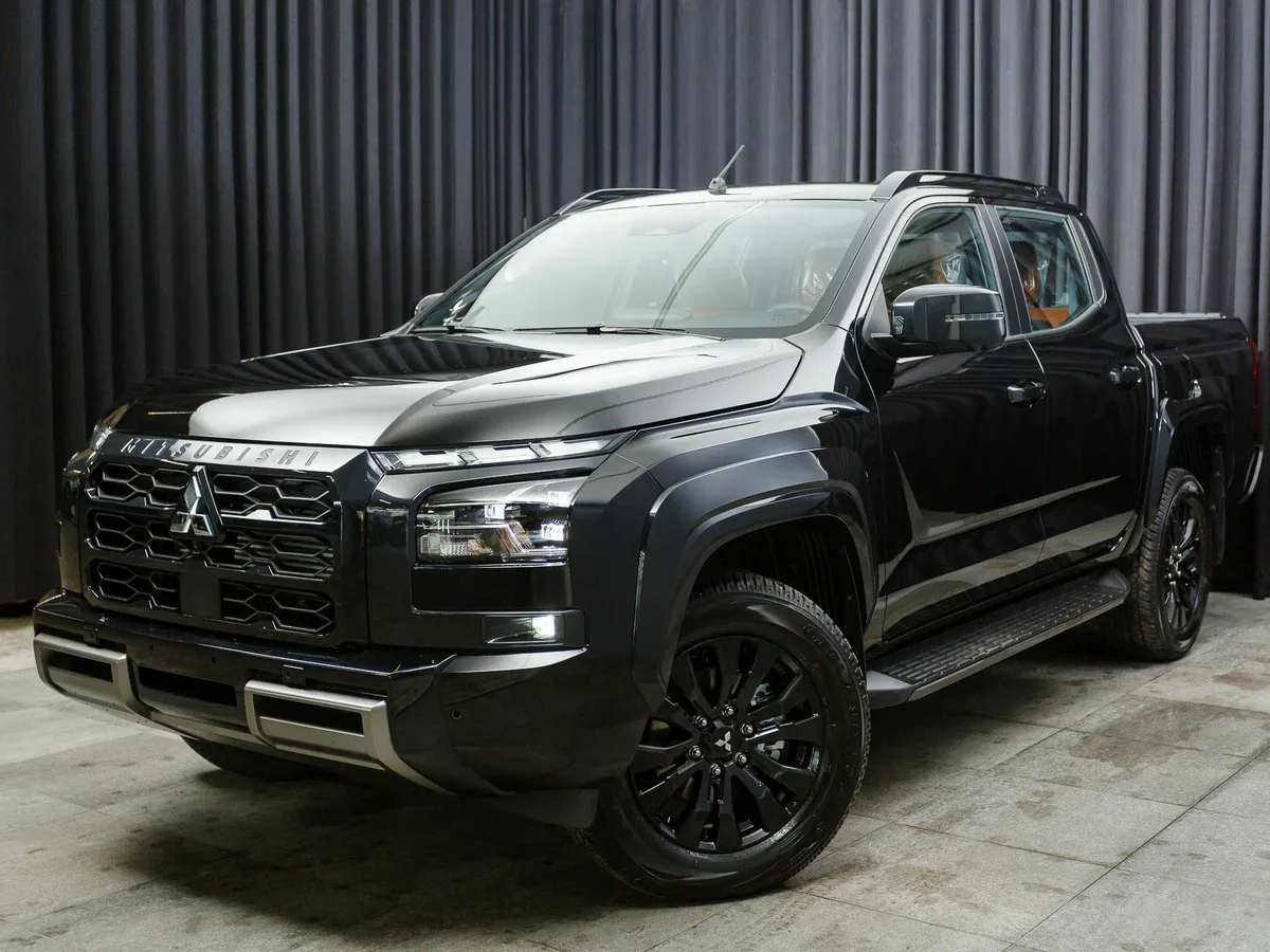 Mitsubishi L200 VI