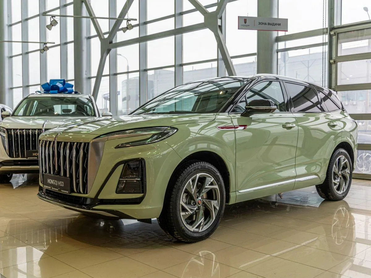 Hongqi HS3