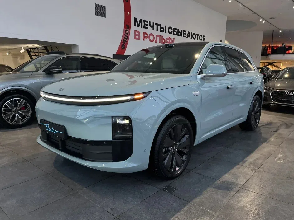 Li Auto (Lixiang) L6