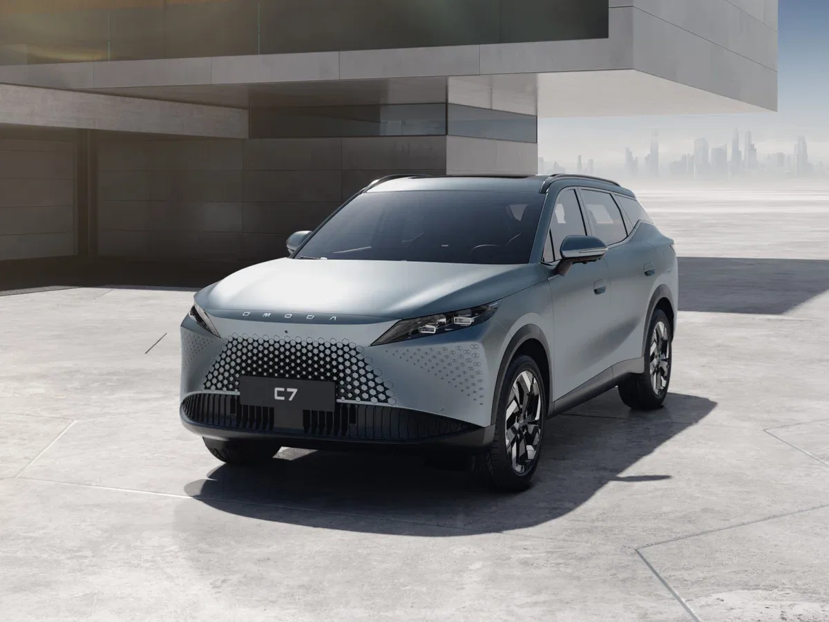 Omoda C7