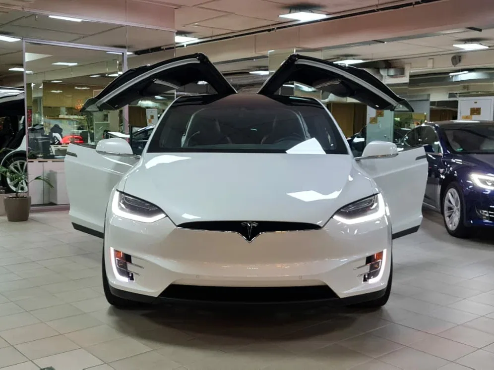 Tesla Model X I