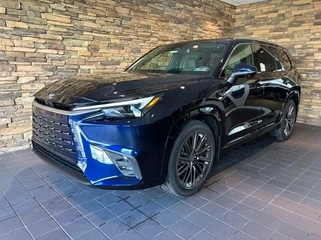 Lexus TX