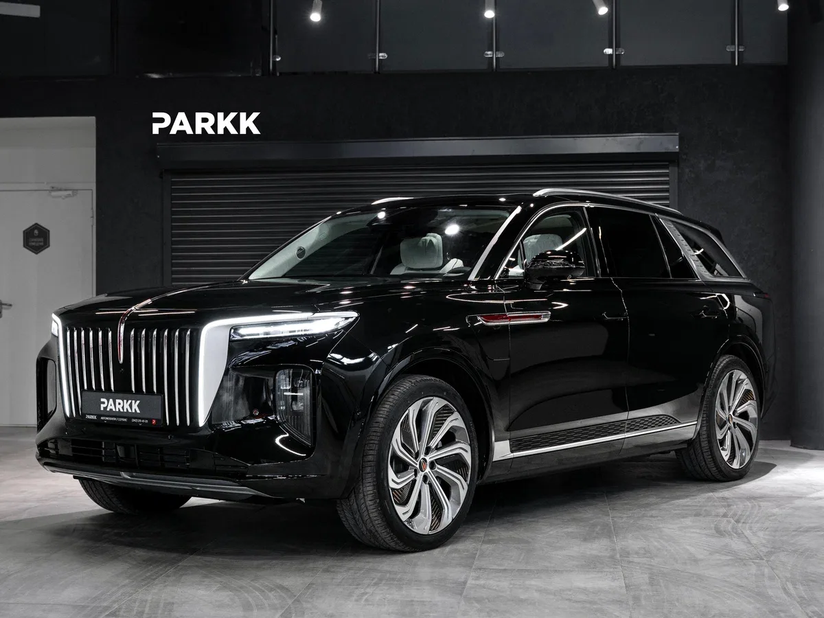 Hongqi E-HS9
