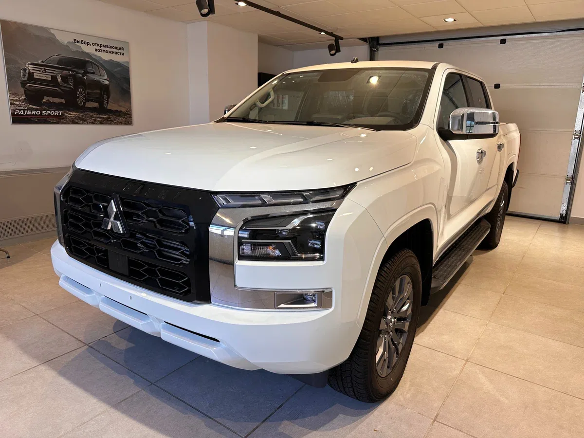 Mitsubishi L200 VI