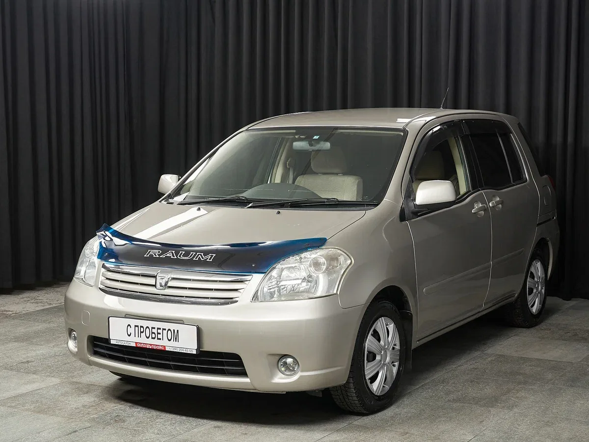 Toyota Raum II