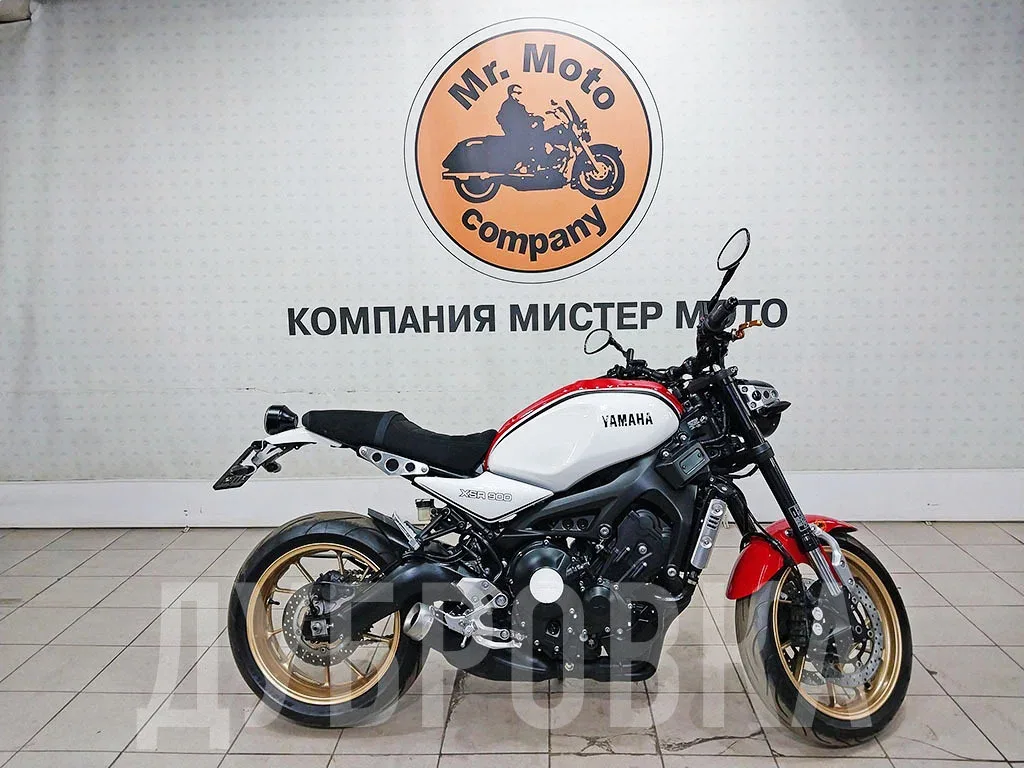 Yamaha XSR900