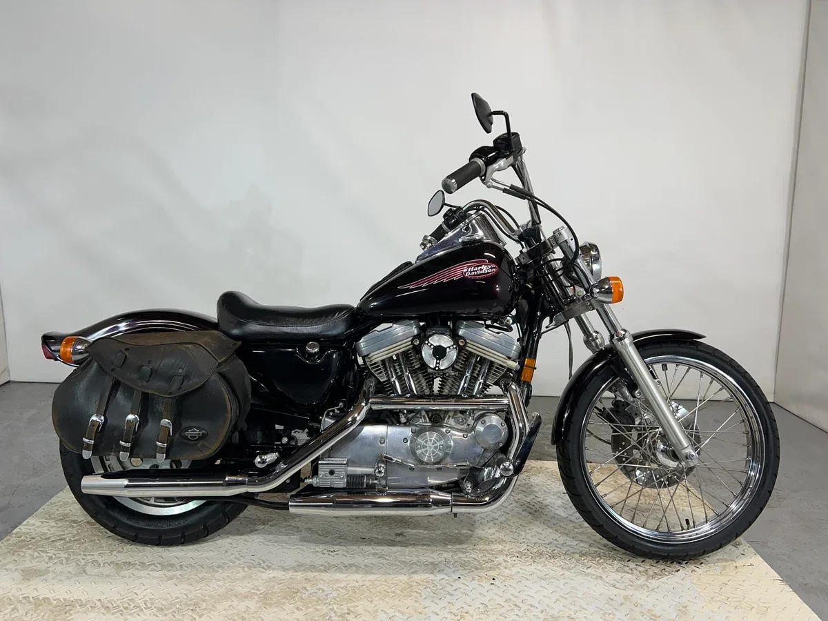 Harley-Davidson Sportster 883