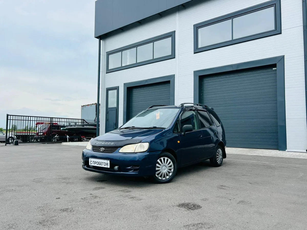 Toyota Corolla Spacio I